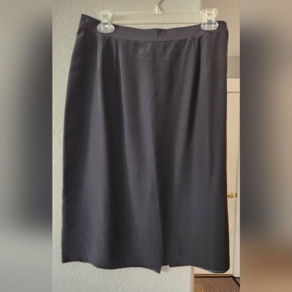 100% Silk Black‎ Skirt, Size 14